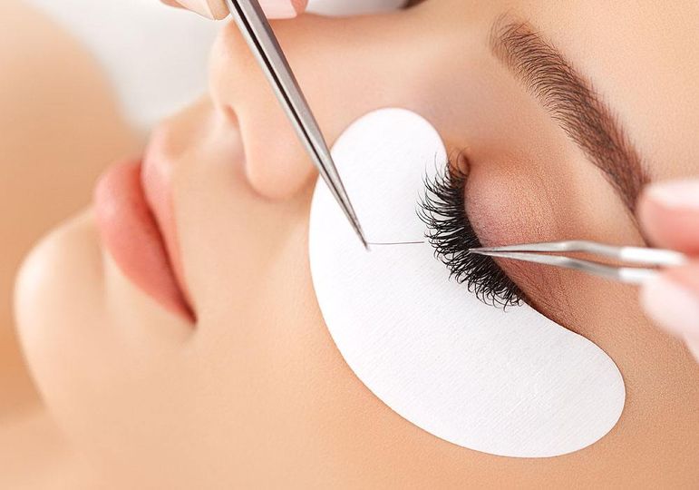 Should You Really Consider Getting Eyelash Extension?