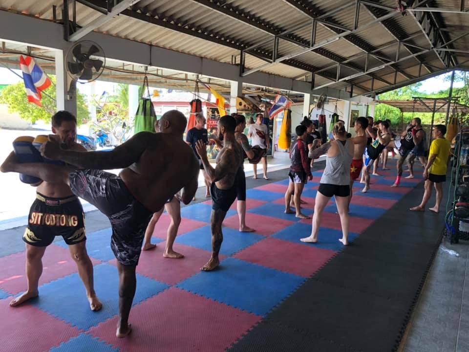 thai boxing training thailand and UK 